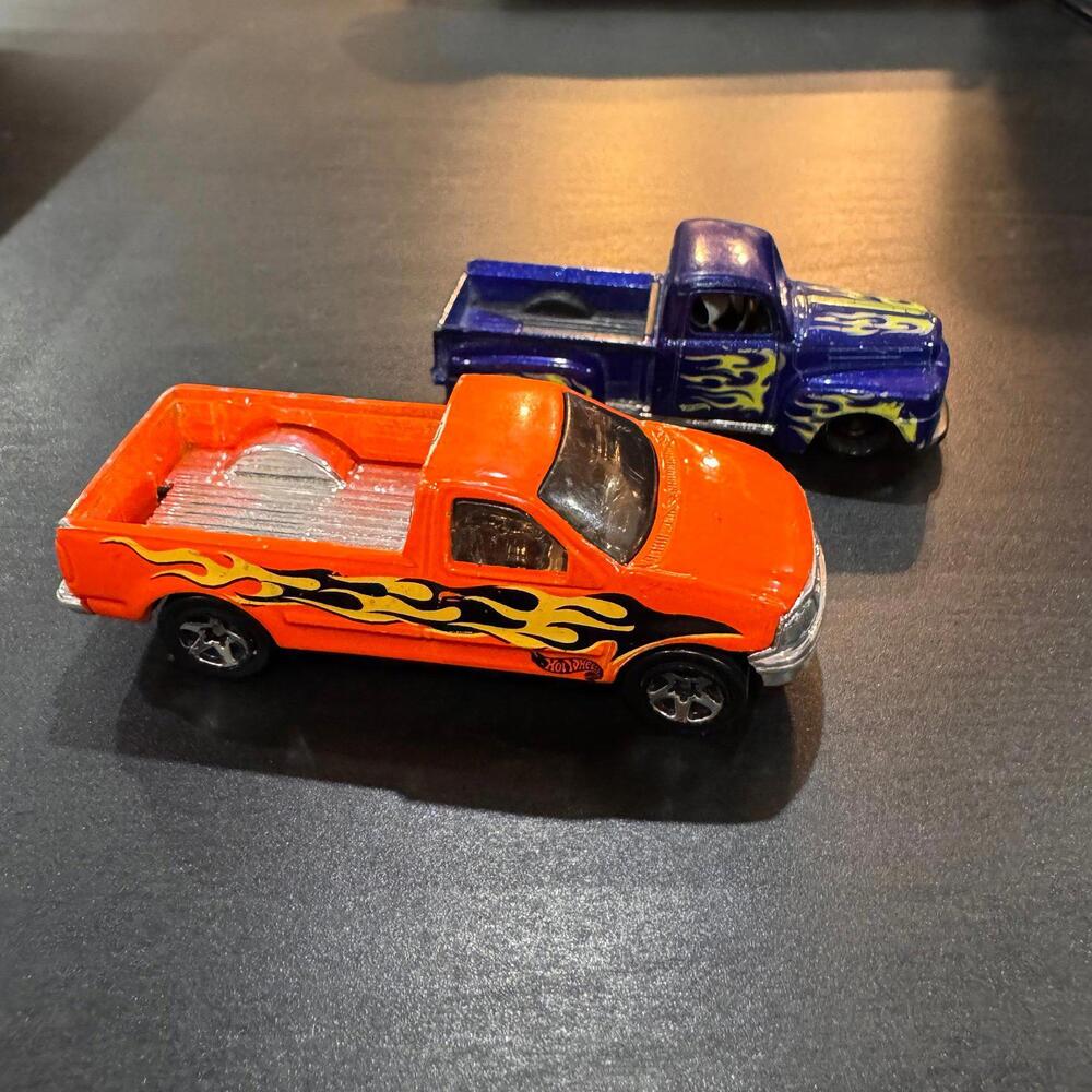 Hot Wheels Ford F-1 F-150 Flames Set